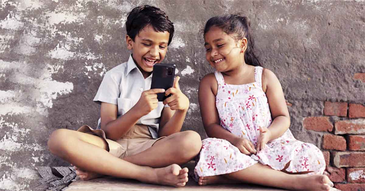 ইলন মাস্কের পাই ফোন