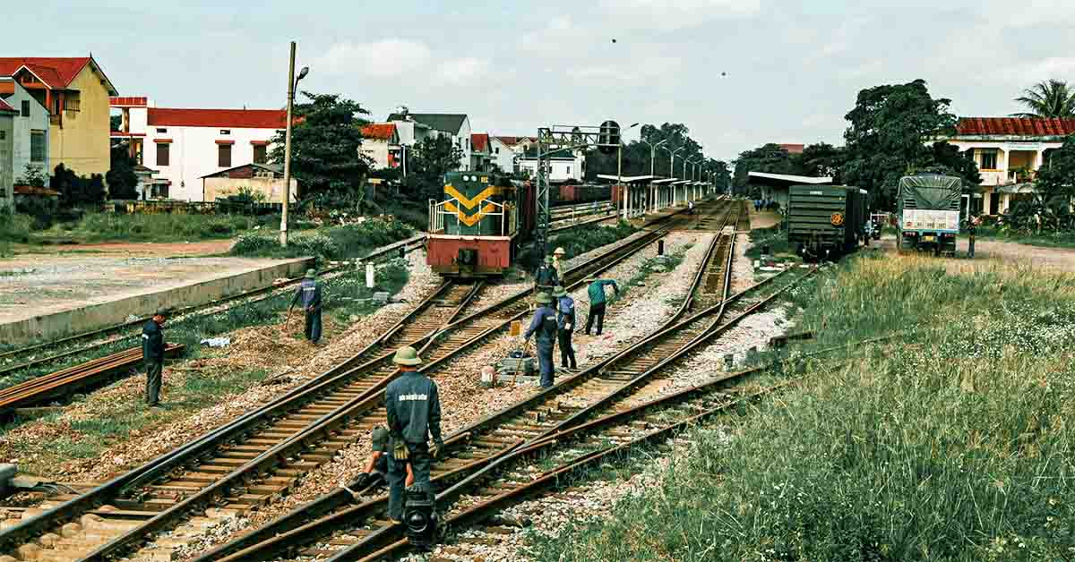রেলওয়ের খালাসী পদের কাজ কি