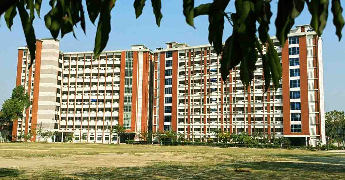Dhaka central university
